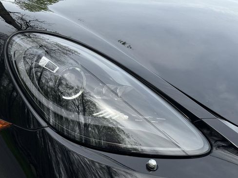 Used 2017 Porsche 718 Cayman RWD image 21