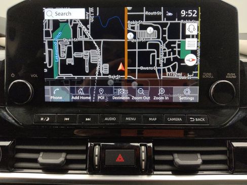 Used 2022 Nissan Pathfinder SL AWD/4WD image 25