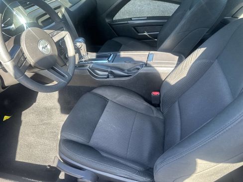 Used 2010 Ford Mustang Premium image 16