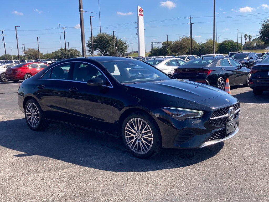 Used 2025 Mercedes-Benz CLA 250 4MATIC image 3