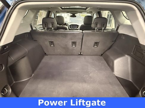 Used 2020 GMC Terrain SLT w/ Preferred Package image 9