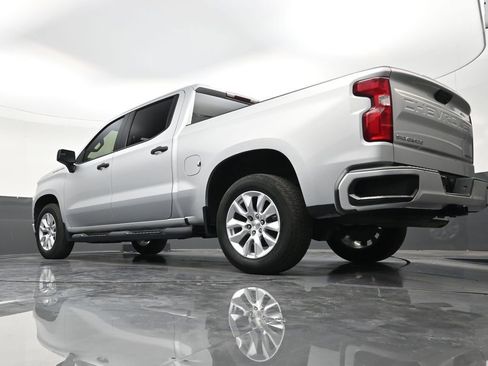 Used 2022 Chevrolet Silverado 1500 Custom image 23