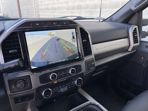 Used 2022 Ford F350 Lariat w/ Tremor Off-Road Package AWD/4WD image 12