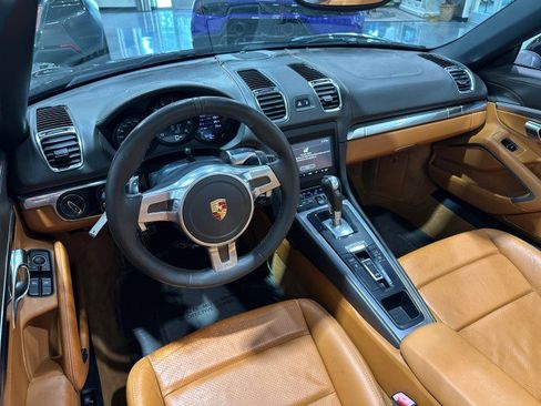 Used 2014 Porsche Boxster RWD image 3