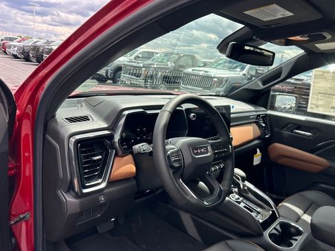 New 2026 GMC Canyon AT4 w/ Technology Plus Package AWD/4WD image 19