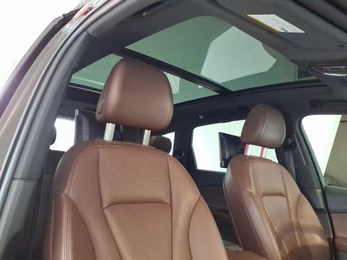 Used 2018 Audi Q7 3.0T Premium Plus AWD/4WD image 23