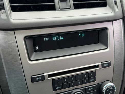 Used 2010 Ford Fusion SE image 6