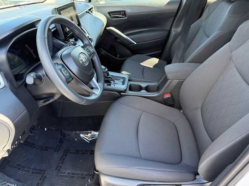 Certified 2026 Toyota Corolla Cross LE AWD/4WD image 13