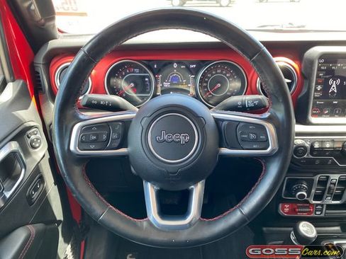 Used 2020 Jeep Gladiator Rubicon w/ Dual Top Group AWD/4WD image 17
