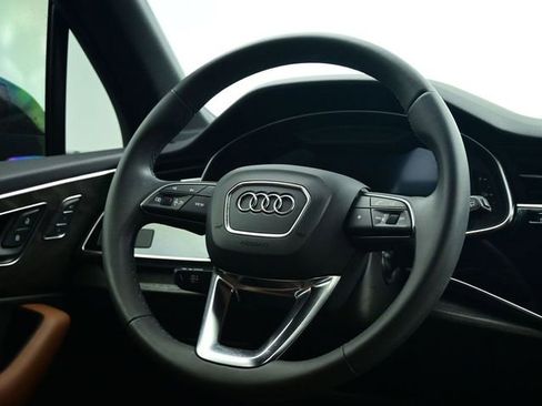 Used 2021 Audi Q7 3.0T Premium Plus image 8