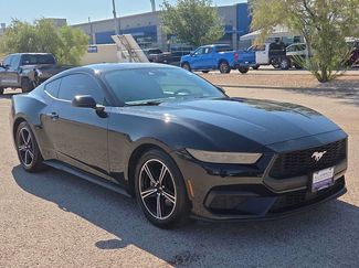 Used 2025 Ford Mustang Coupe RWD video 2