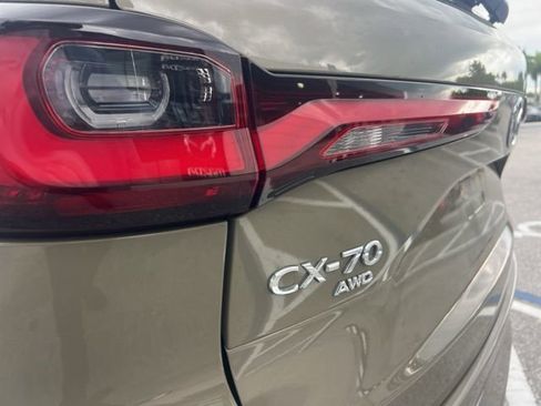 Used 2025 MAZDA CX-70 3.3 Turbo w/ Preferred Package AWD/4WD image 22