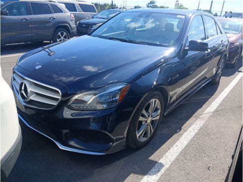 Used 2016 Mercedes-Benz E 350 Sedan image 2
