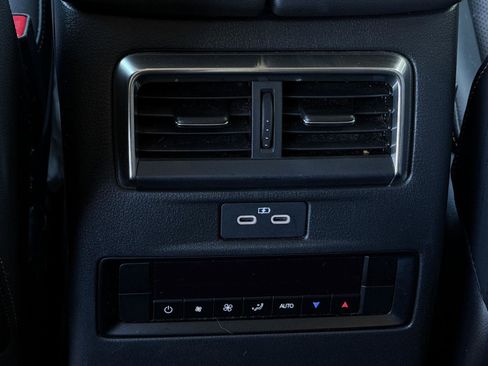 Used 2024 MAZDA CX-90 3.3 Turbo w/ Premium Package image 9