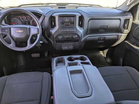 Used 2020 Chevrolet Silverado 1500 Custom w/ Custom Value Package image 17