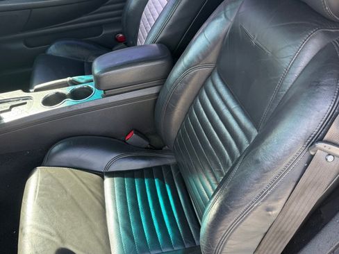 Used 2002 Ford Thunderbird DELUXE image 9