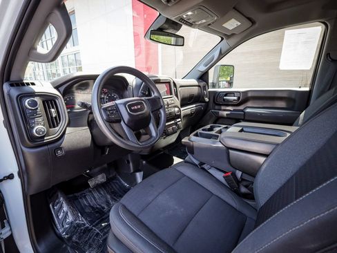 Used 2024 GMC Sierra 2500 Pro w/ 1SA Pro Safety Plus Package AWD/4WD image 12