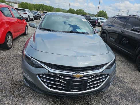 Used 2023 Chevrolet Malibu LT FWD image 2
