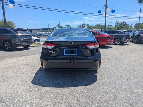 Used 2020 Toyota Corolla LE image 4