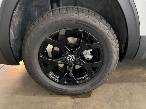 New 2026 Volkswagen Atlas Peak Edition AWD/4WD image 30
