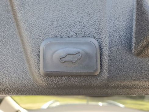 Used 2017 Buick Enclave Leather image 33