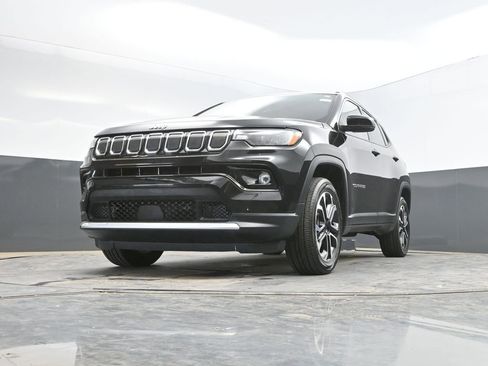 Used 2022 Jeep Compass Limited AWD/4WD image 34