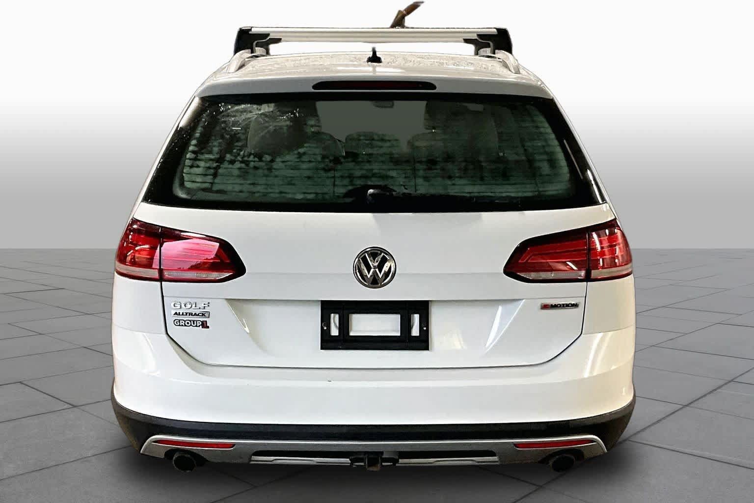 Used 2019 Volkswagen Golf Alltrack S AWD/4WD image 5