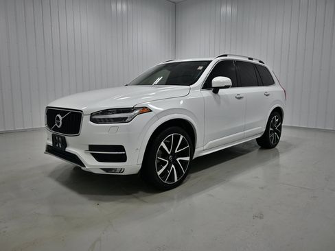 Used 2019 Volvo XC90 T6 Momentum w/ Advanced Package AWD/4WD image 23