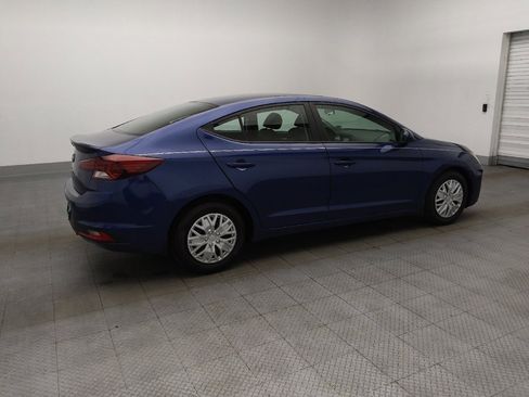Used 2019 Hyundai Elantra SE image 10