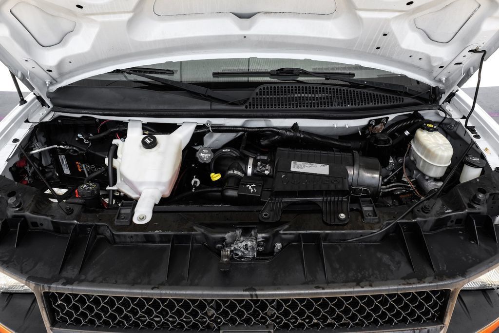 Used 2017 Chevrolet Express 2500 RWD image 43