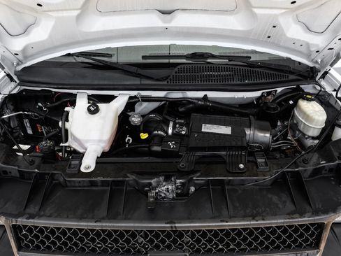 Used 2017 Chevrolet Express 2500 RWD image 43