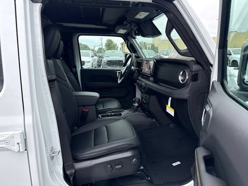 New 2027 Jeep Wrangler Unlimited Sahara AWD/4WD image 26