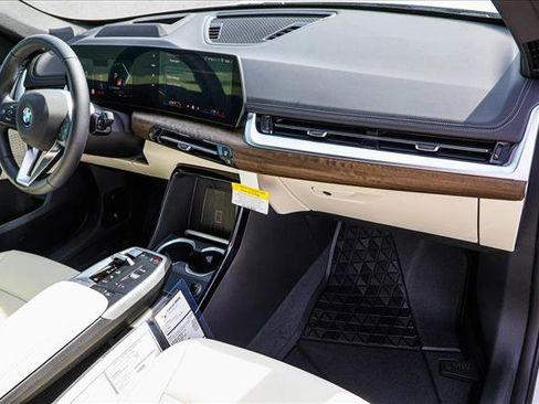 New 2026 BMW X1 xDrive28i AWD/4WD image 23