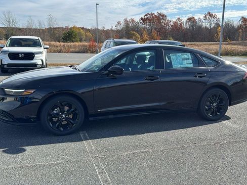 New 2025 Honda Accord SE image 11