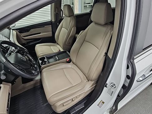 Used 2024 Honda Odyssey Touring image 27