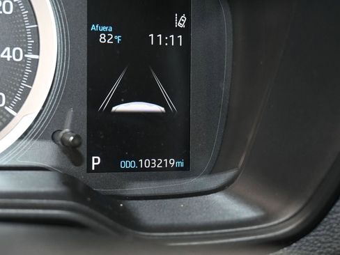 Used 2021 Toyota Corolla LE image 28