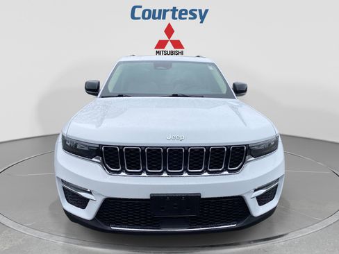 Used 2022 Jeep Grand Cherokee Limited AWD/4WD image 11
