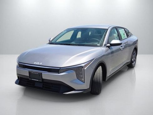 New 2026 Kia K4 FWD image 8