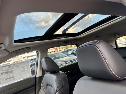 New 2026 Nissan Pathfinder Platinum image 33