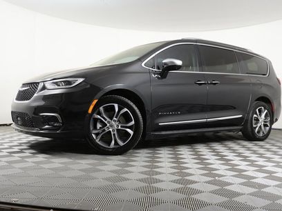 Used 2022 Chrysler Pacifica Pinnacle