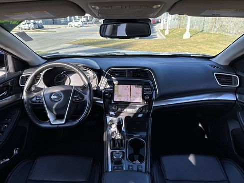 Used 2022 Nissan Maxima SV w/ Floor Mat Group image 25