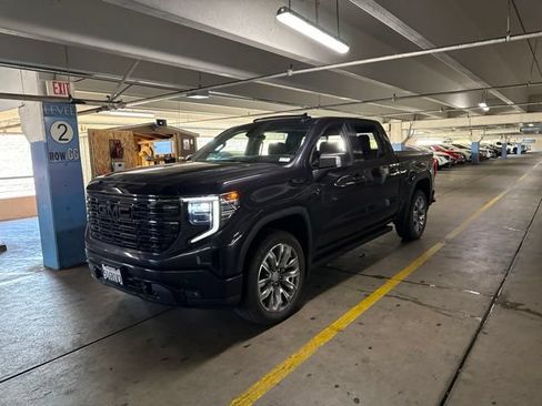Used 2023 GMC Sierra 1500 Denali w/ Denali Reserve Package AWD/4WD image 1
