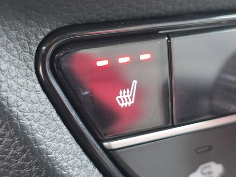 Certified 2025 Honda HR-V EX-L image 6