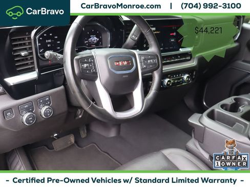 Certified 2025 GMC Sierra 1500 SLT AWD/4WD image 15