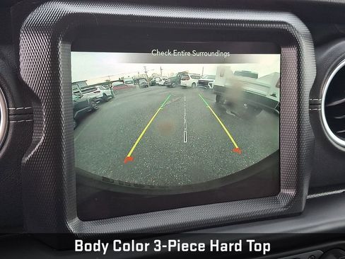 Used 2021 Jeep Wrangler Unlimited Sahara w/ Cold Weather Group image 20