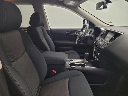 Used 2017 Nissan Pathfinder SV w/ Trailer Tow Package image 21