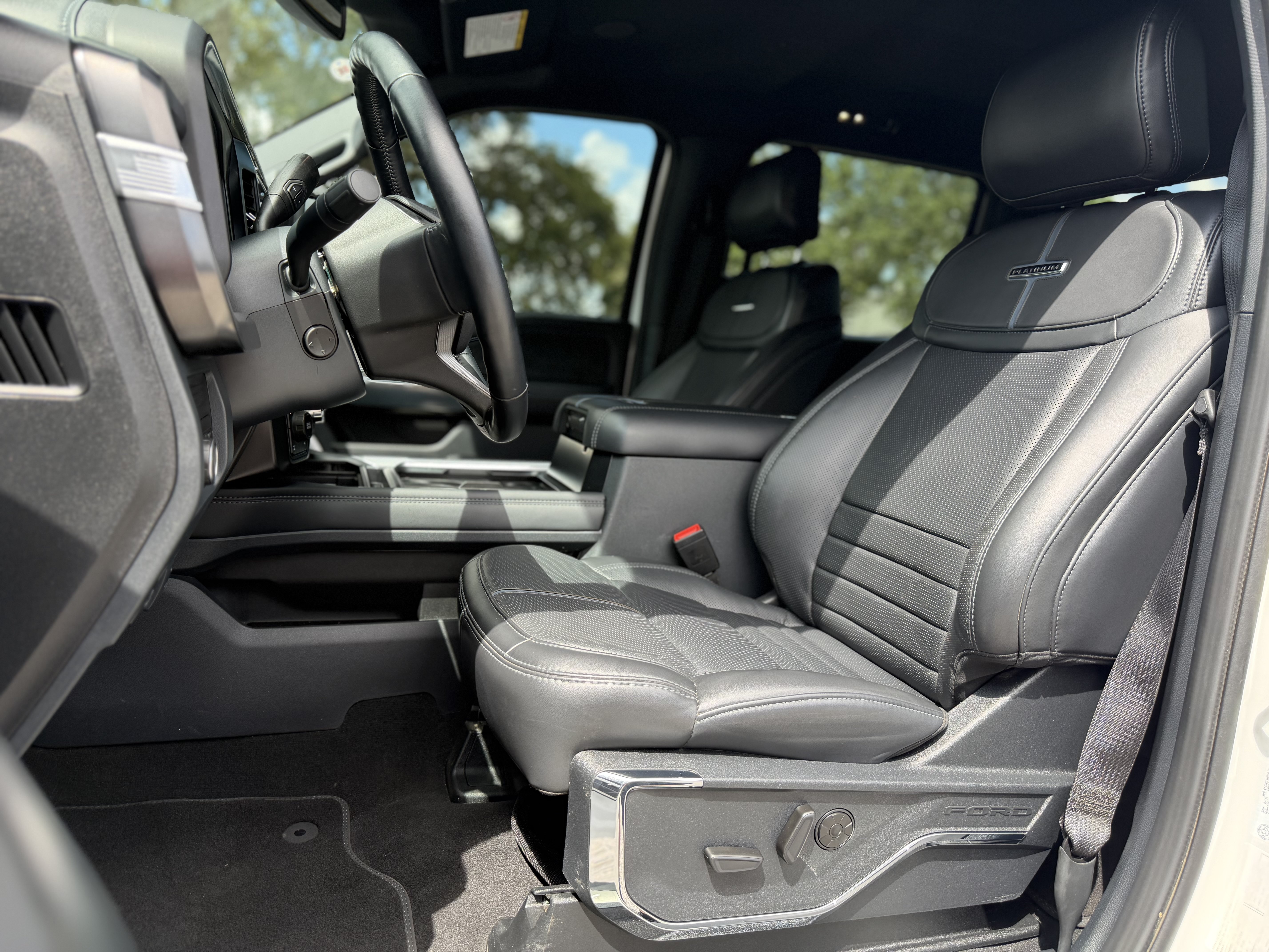 Used 2026 Ford F250 Platinum AWD/4WD image 19
