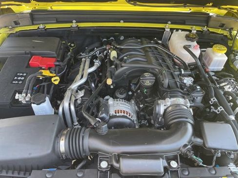 Used 2023 Jeep Gladiator Mojave w/ Cold Weather Group AWD/4WD image 43