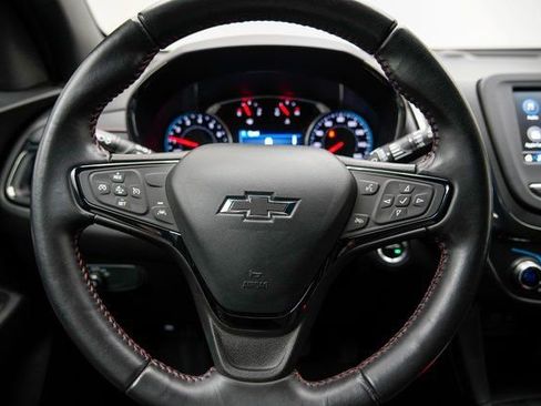 Used 2022 Chevrolet Equinox RS w/ LPO, Floor Liner Package image 31