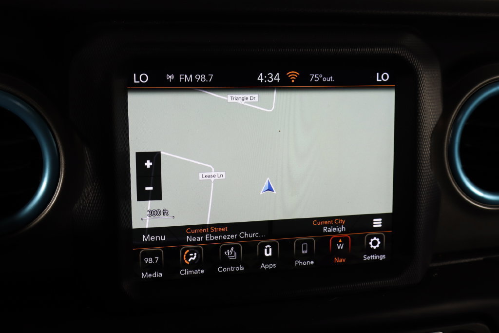 Used 2023 Jeep Wrangler Unlimited Rubicon 4xe w/ Cold Weather Group AWD/4WD image 37
